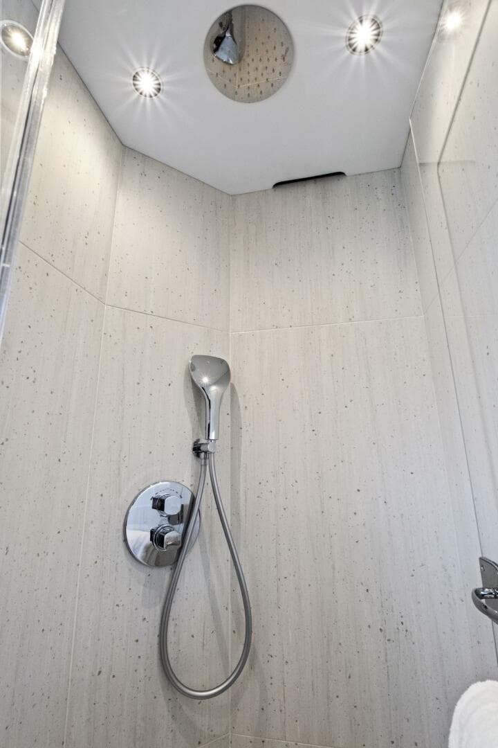 2024 Sunseeker 76 Yacht — photo 87