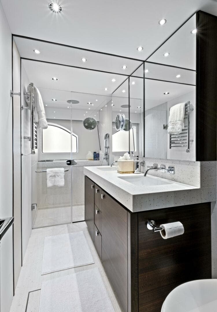 2024 Sunseeker 76 Yacht — photo 69