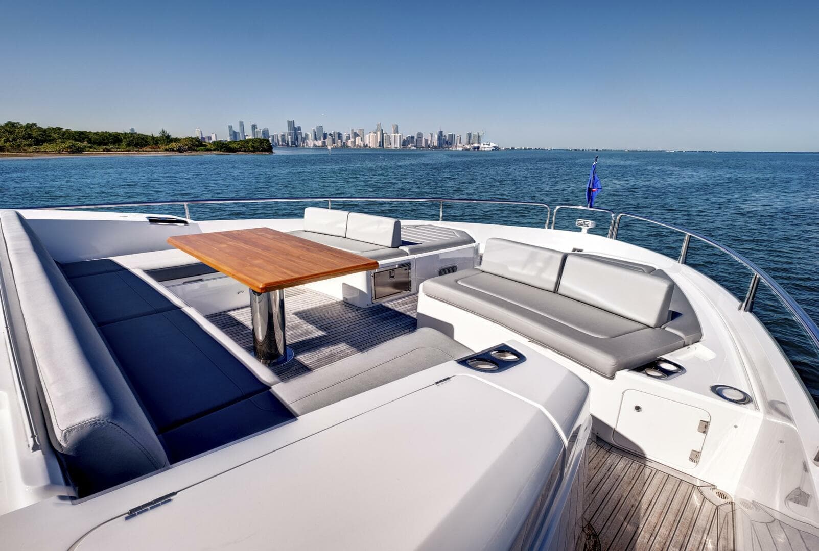 2024 Sunseeker 76 Yacht — photo 15