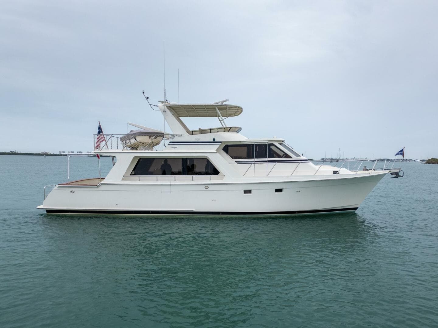 2005 Offshore Yachts Pilothouse