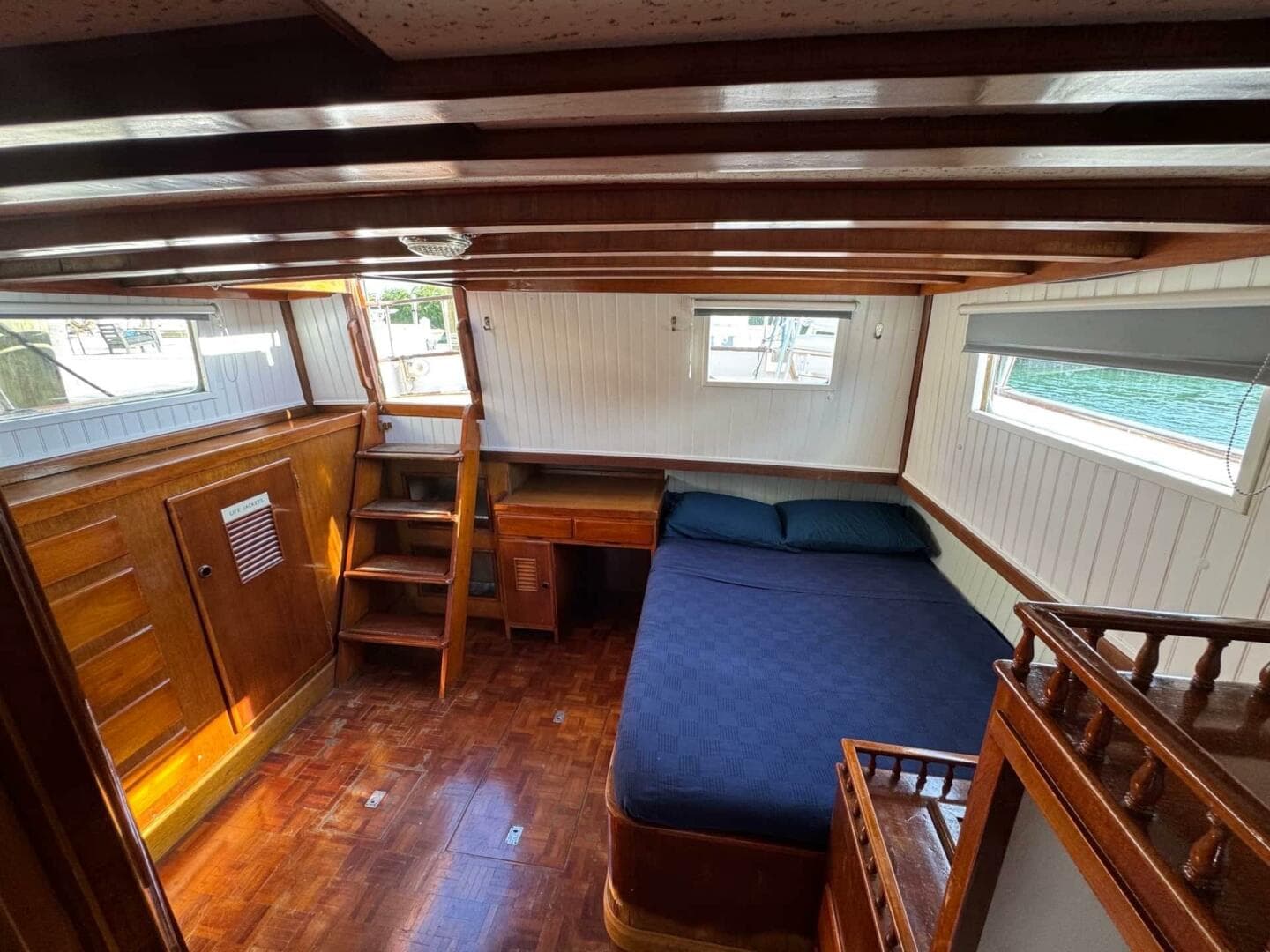 1977 Marine Trader 40 Double Cabin — photo 17