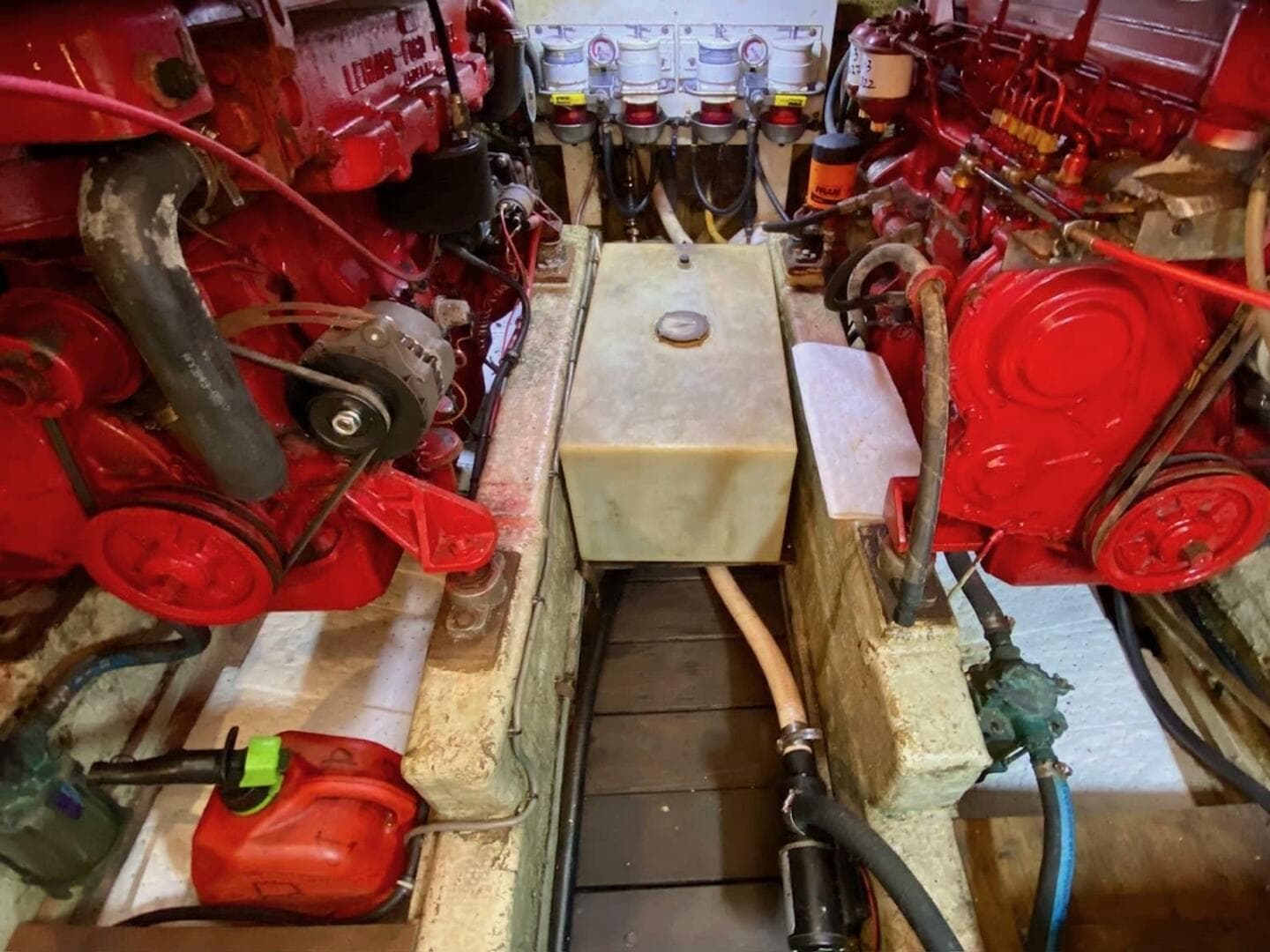 1977 Marine Trader 40 Double Cabin — photo 14