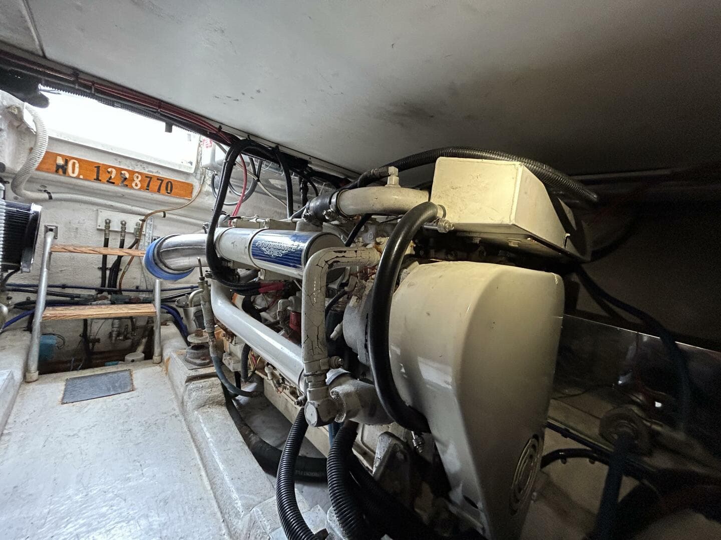 2000 Riviera 34 Convertible — photo 19