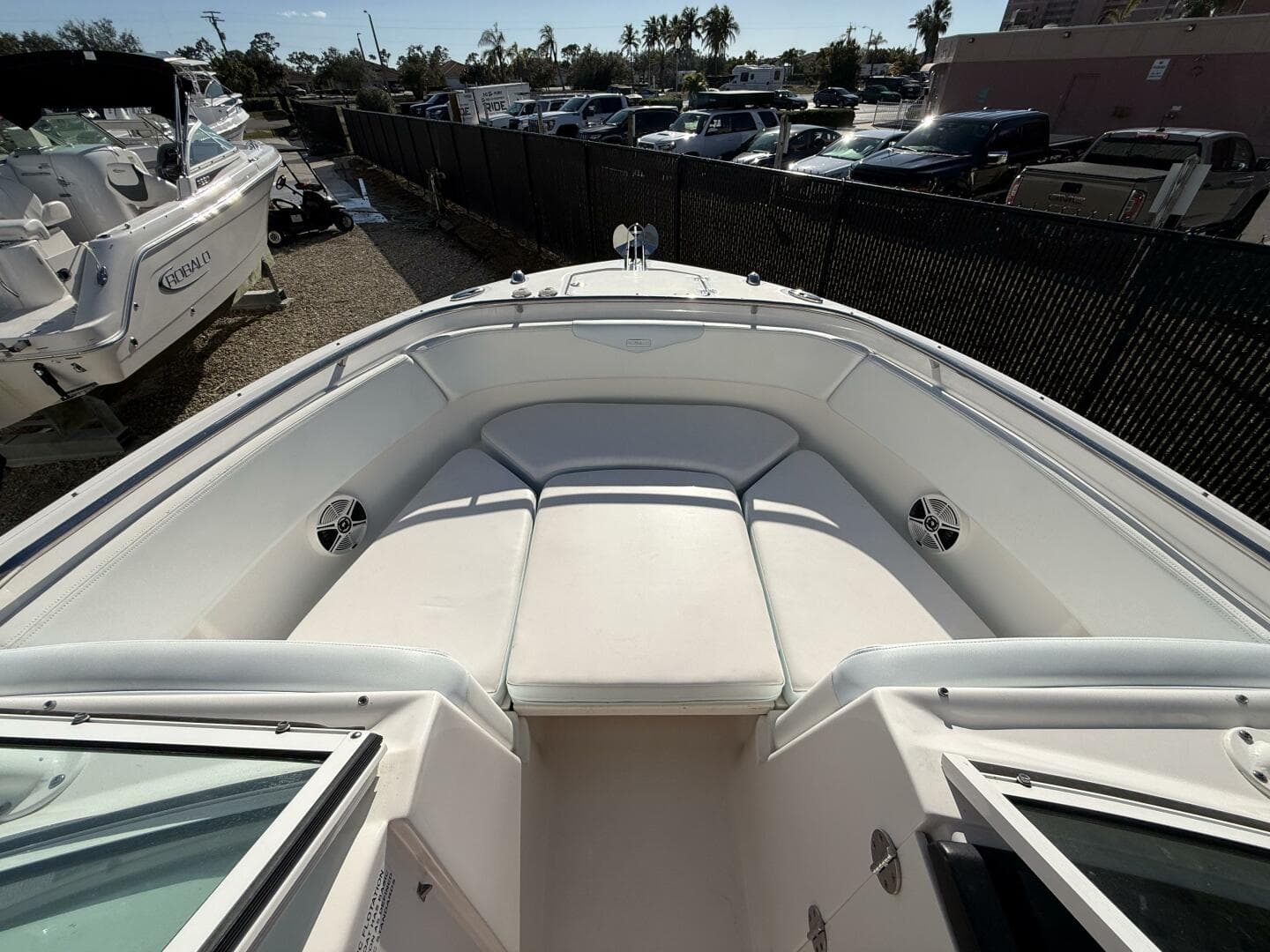 2018 Robalo — photo 17