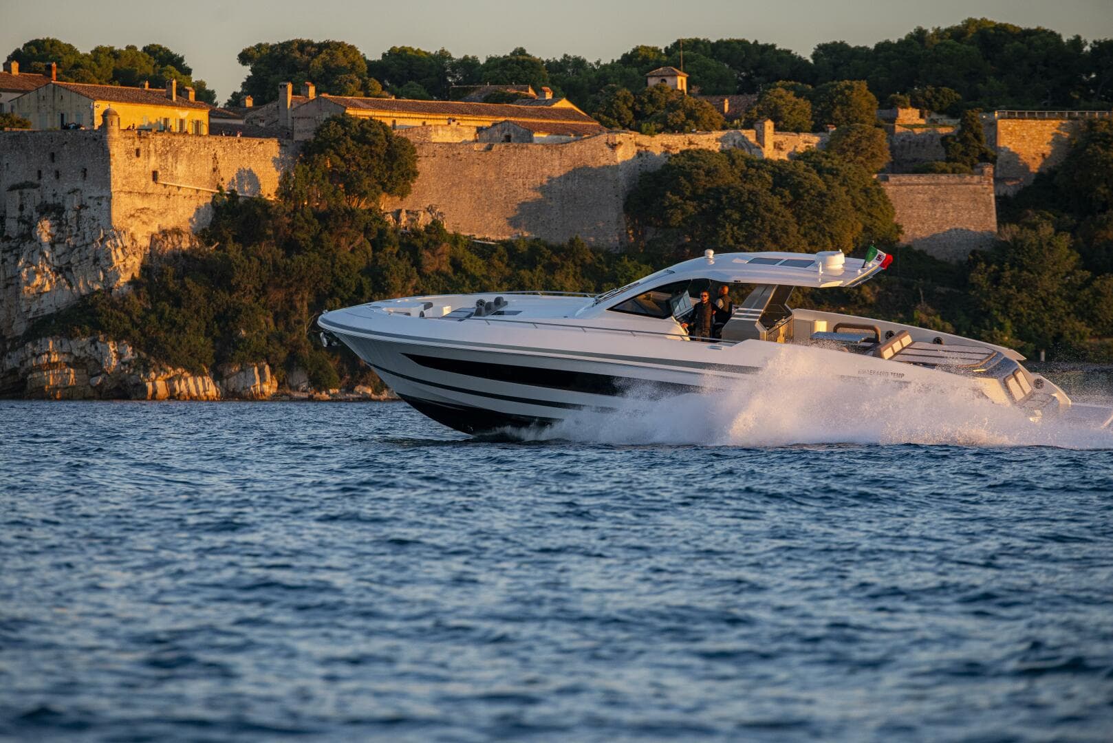 2027 Canados Gladiator 571 Blade — photo 3