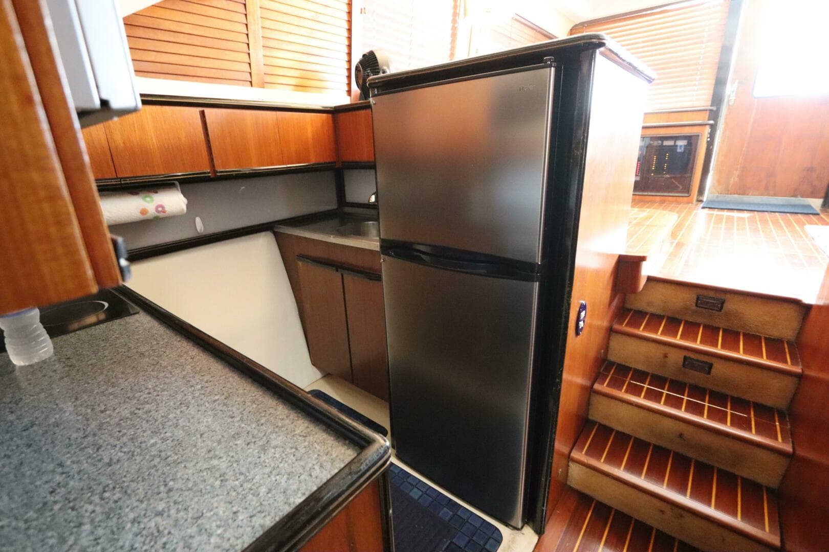 1991 Spectrum 48 Convertible — photo 25