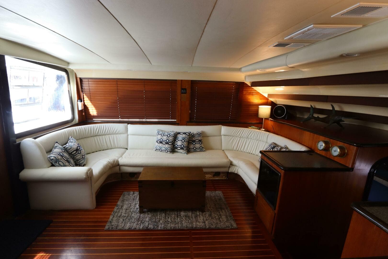 1991 Spectrum 48 Convertible — photo 15