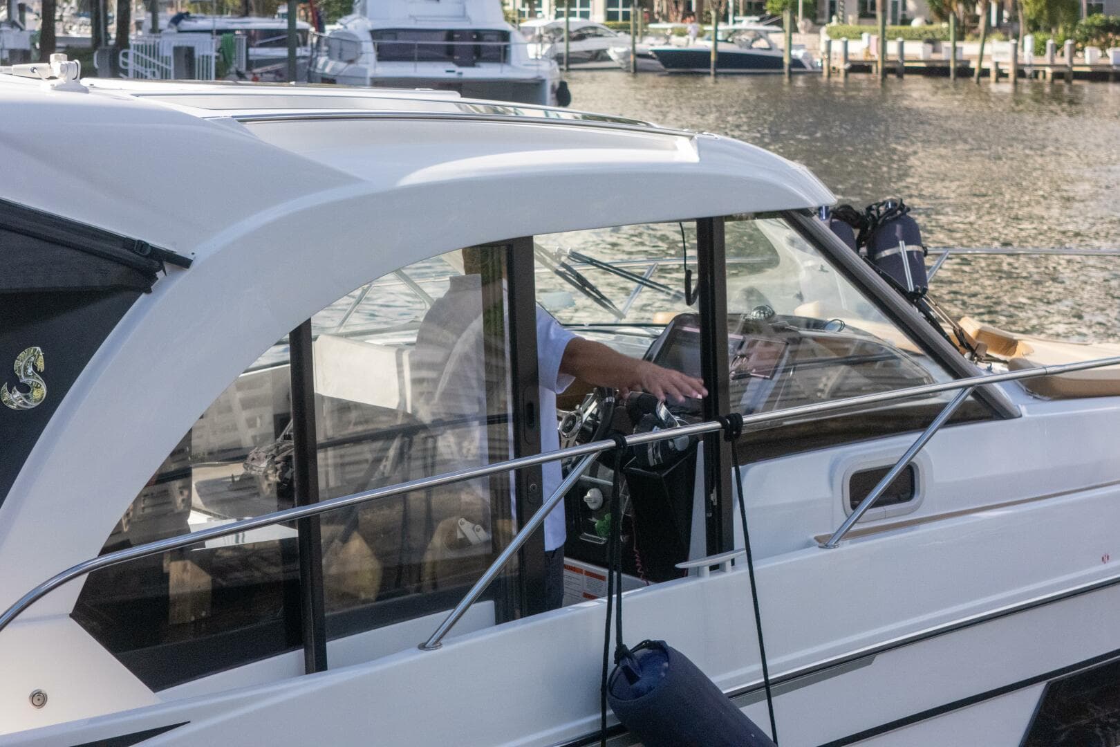 2021 Beneteau Antares 9 — photo 11