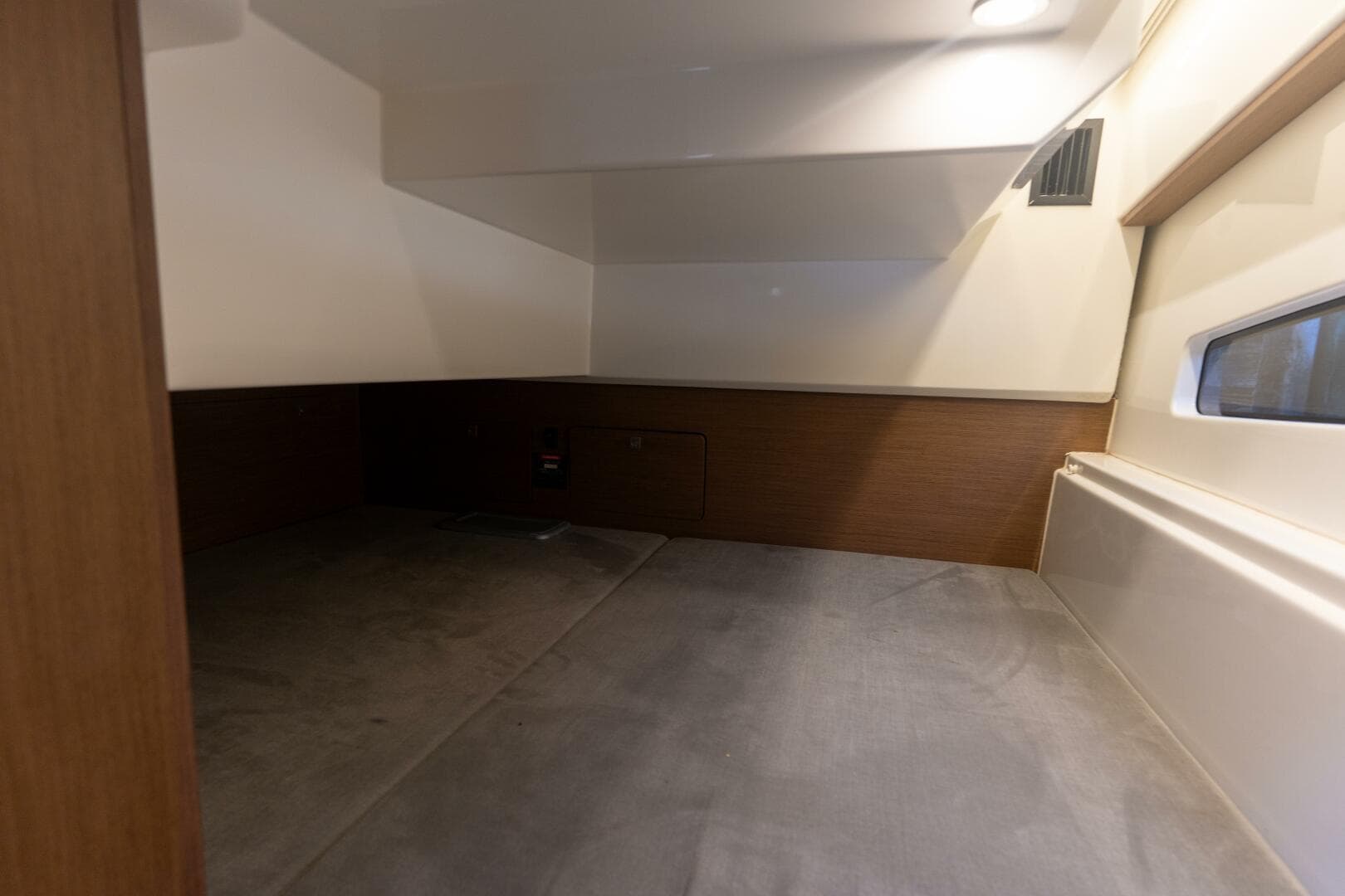 2021 Beneteau Antares 9 — photo 17