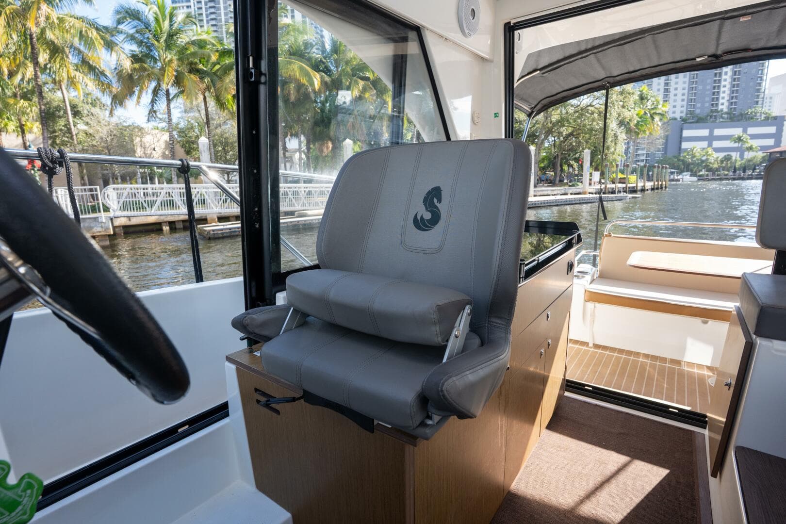 2021 Beneteau Antares 9 — photo 30