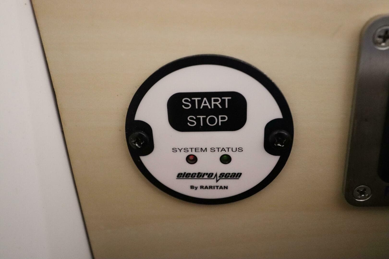 2014 Intermarine 380 Sport — photo 33