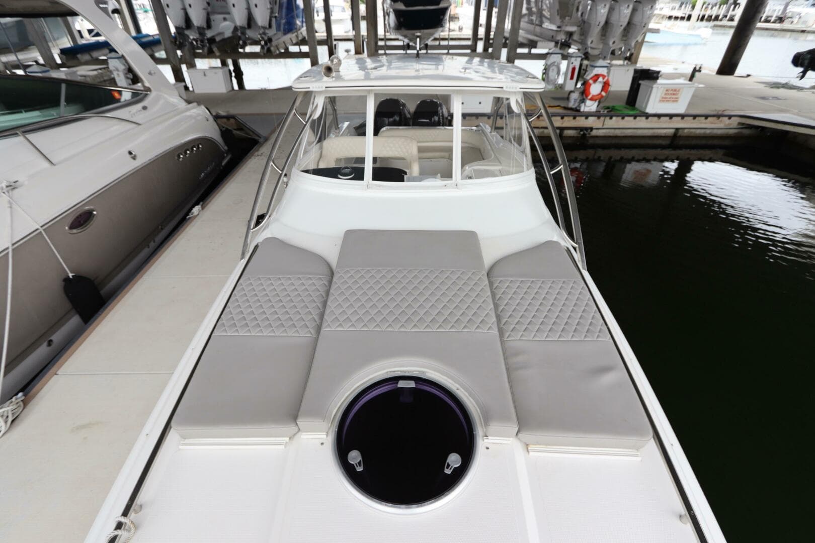 2014 Intermarine 380 Sport — photo 7