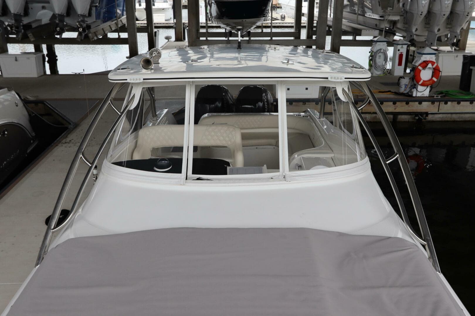 2014 Intermarine 380 Sport — photo 8