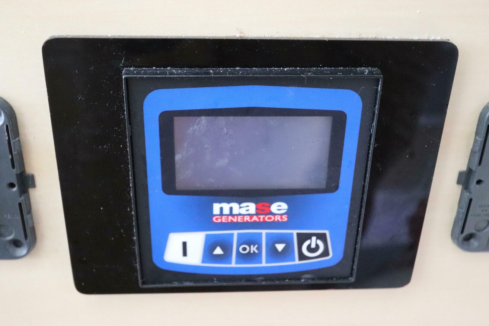 2014 Intermarine 380 Sport — photo 35