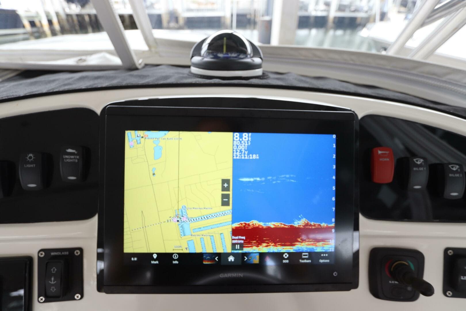 2014 Intermarine 380 Sport — photo 22