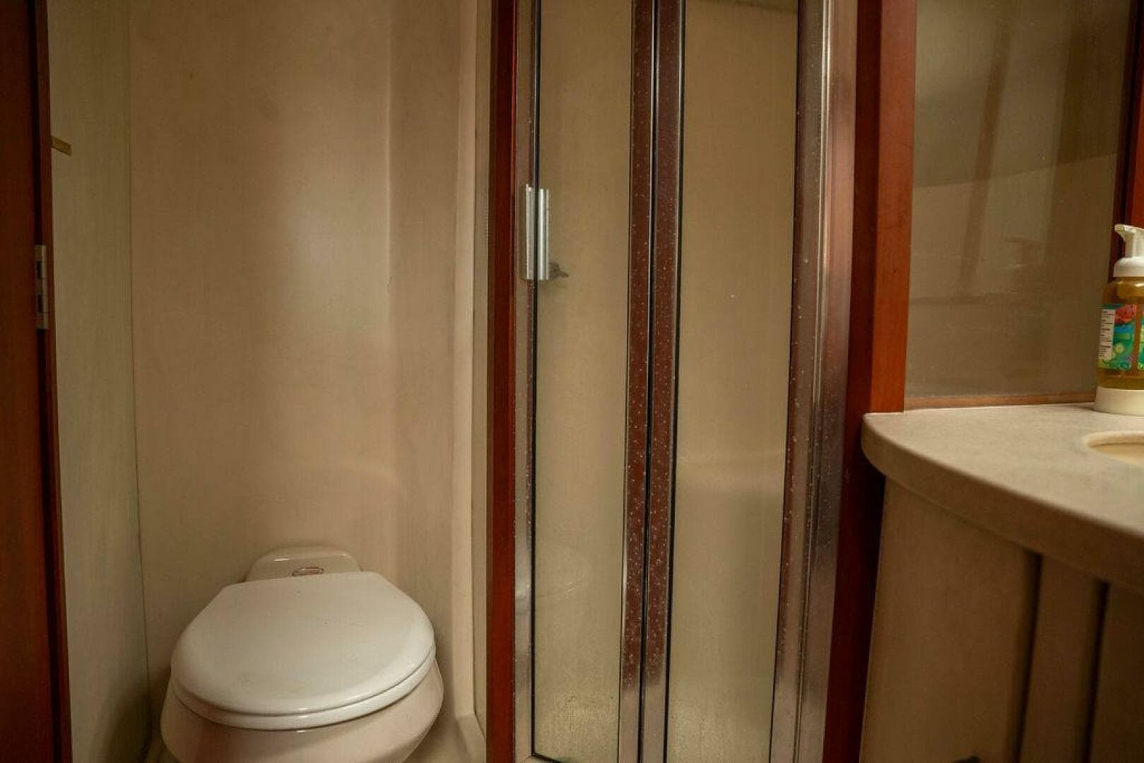 2004 Luhrs Convertible — photo 35