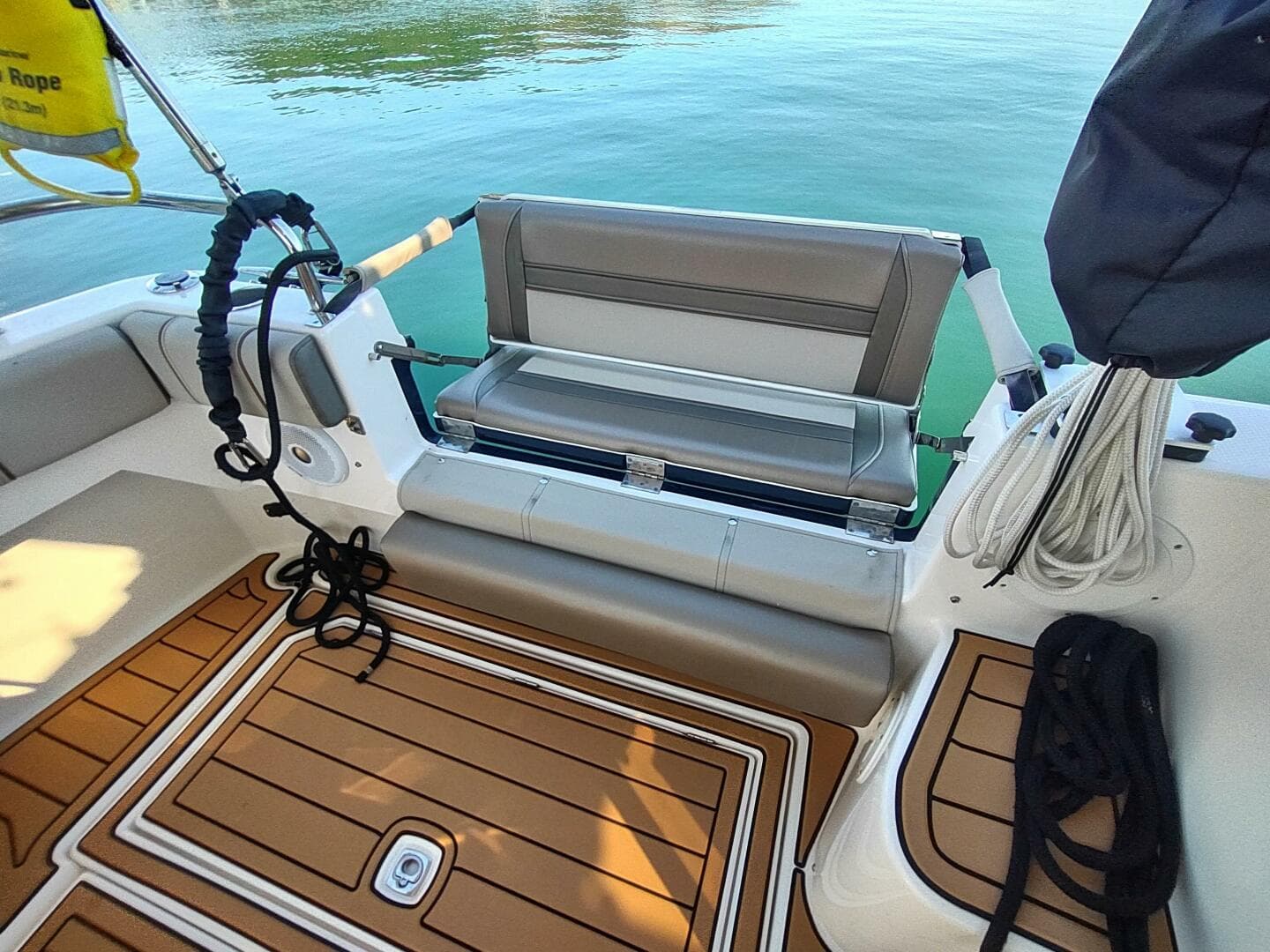 2020 Cutwater C-32 Coupe — photo 10