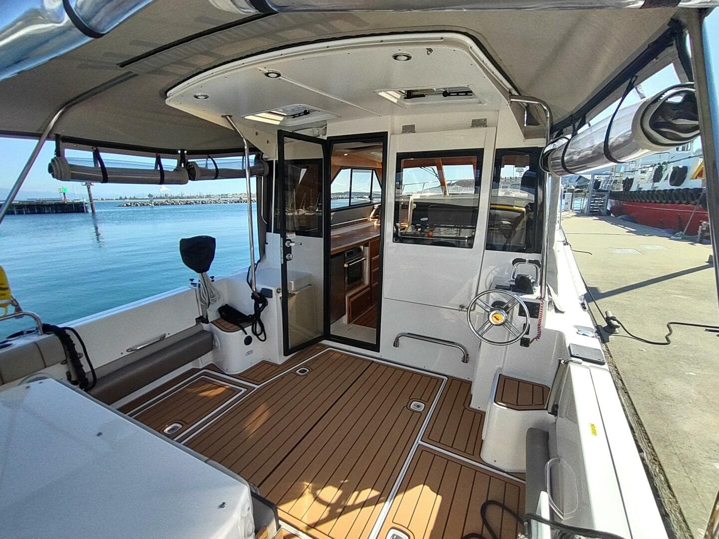 2020 Cutwater C-32 Coupe — photo 8