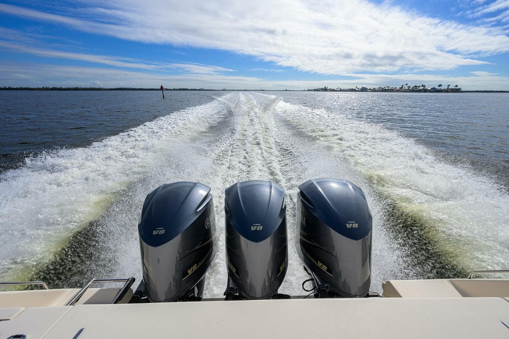 2018 Grady-White Canyon 376 — photo 35