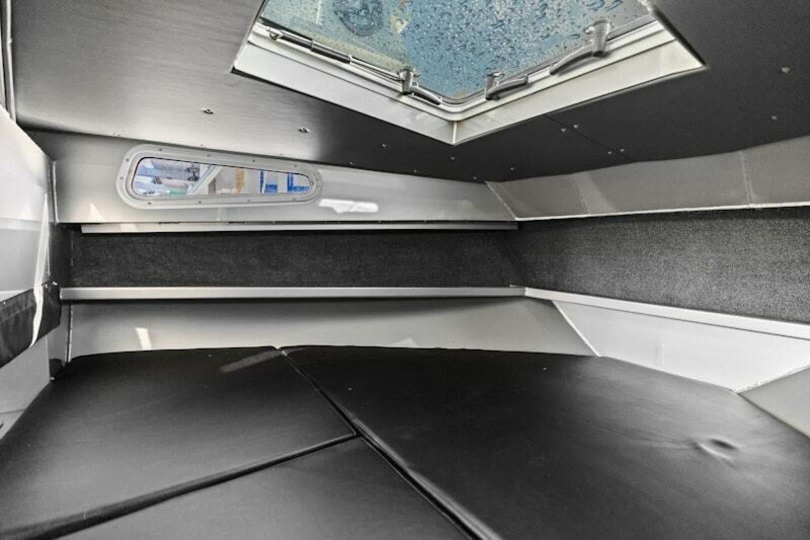 2024 North River Endurance — photo 23