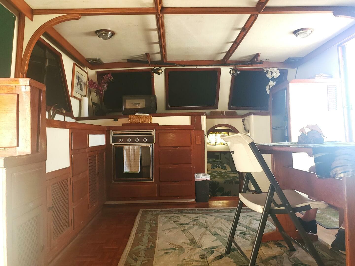 1981 Chb Sedan-Aft Cabin — photo 22
