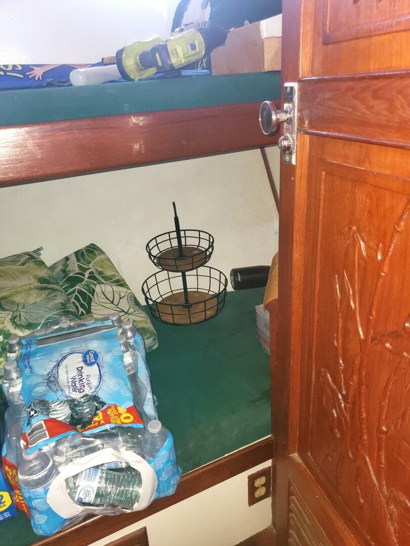 1981 Chb Sedan-Aft Cabin — photo 16