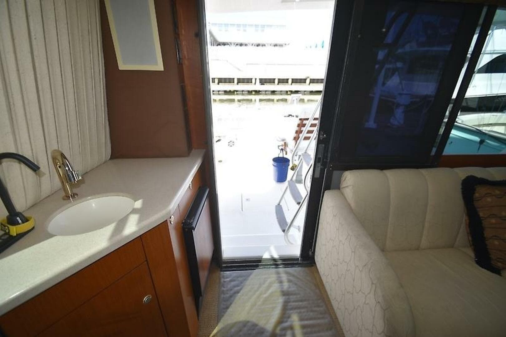 1997 Ocean 48 Convertible — photo 17