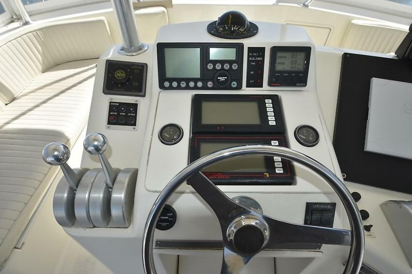 1997 Ocean 48 Convertible — photo 54