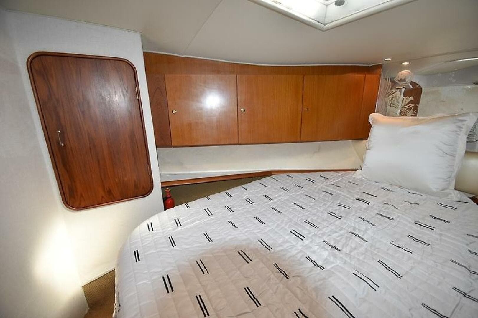 1997 Ocean 48 Convertible — photo 40