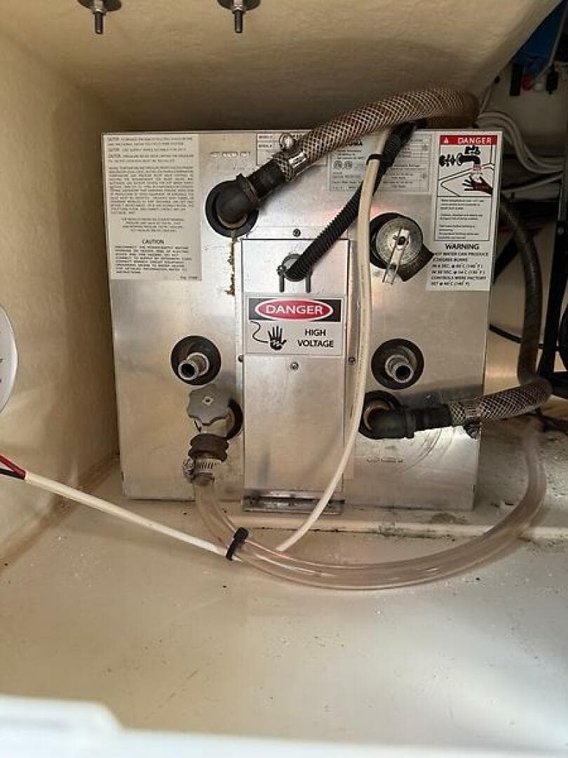 2018 Islander 27 Islander Hardback — photo 44