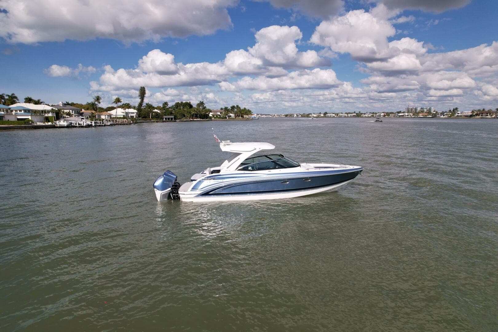 2023 Formula 330 Cbr — photo 23