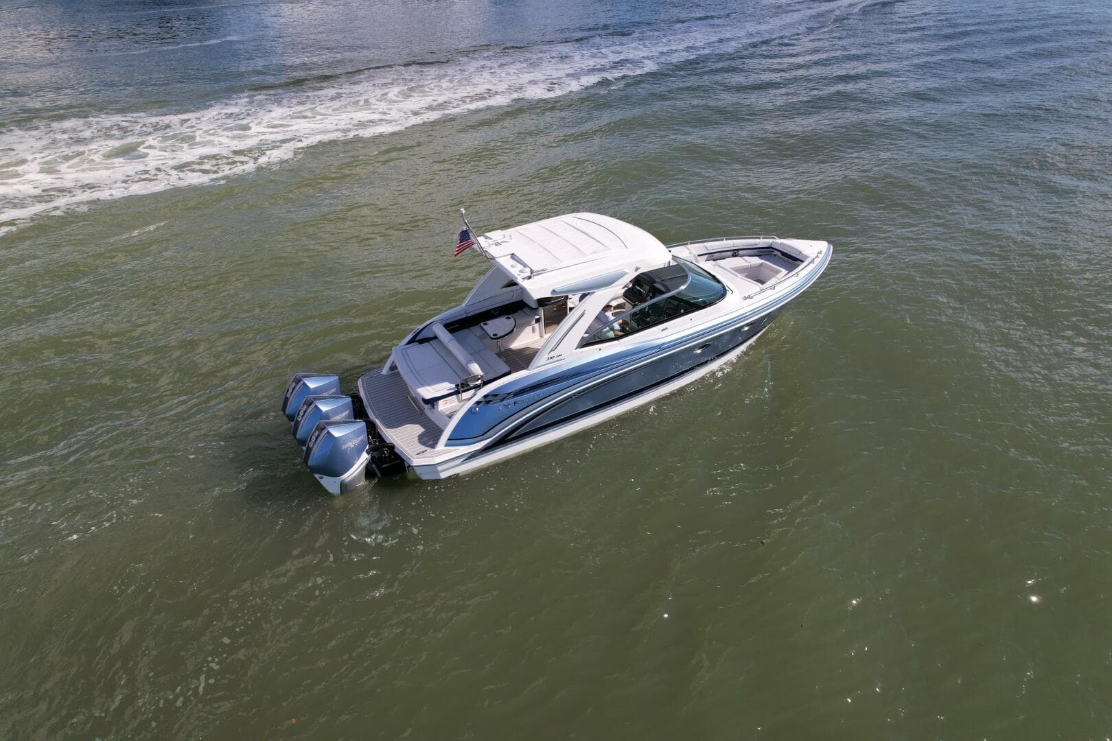 2023 Formula 330 Cbr — photo 18