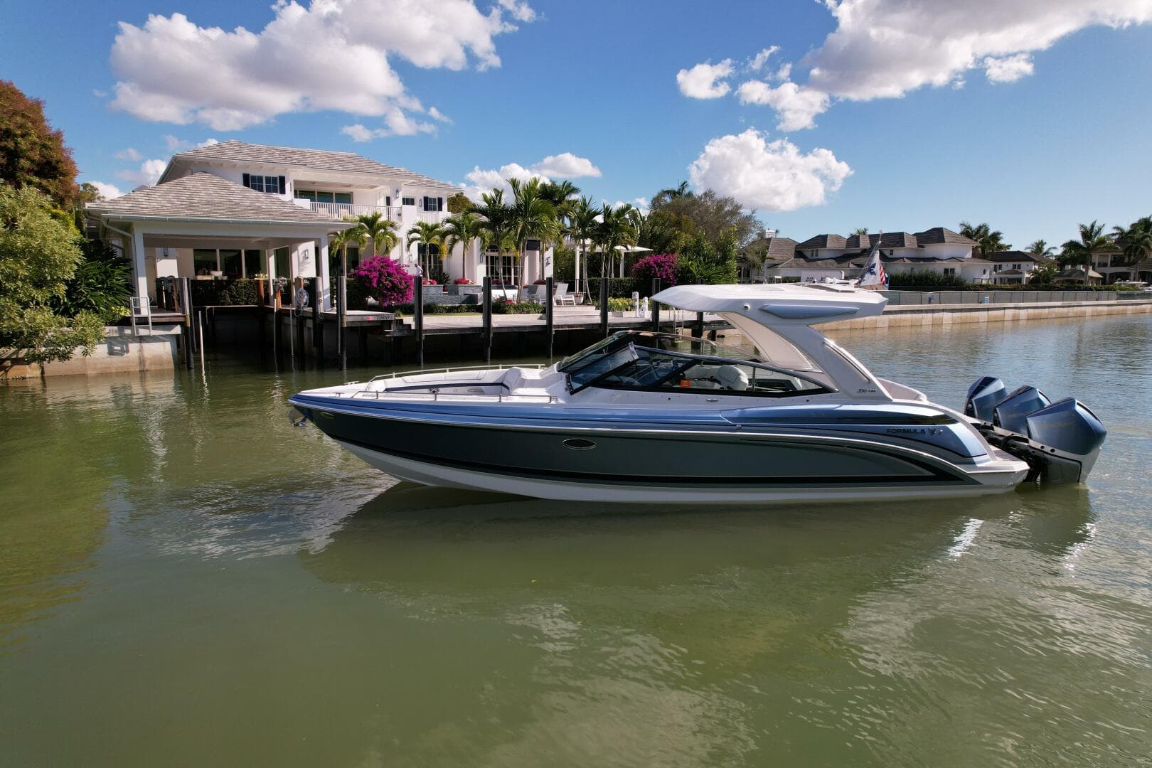 2023 Formula 330 Cbr — photo 14