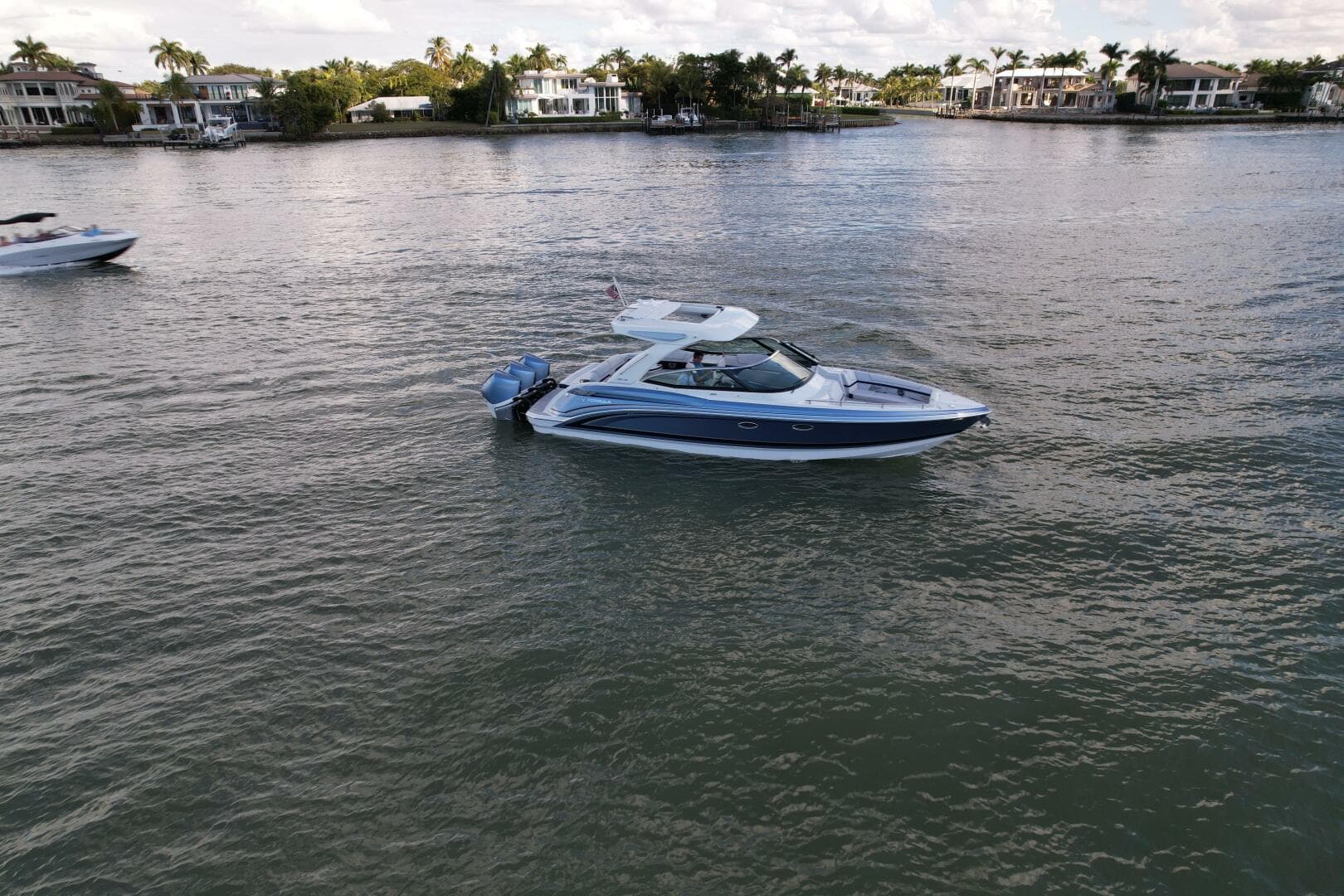 2023 Formula 330 Cbr — photo 17