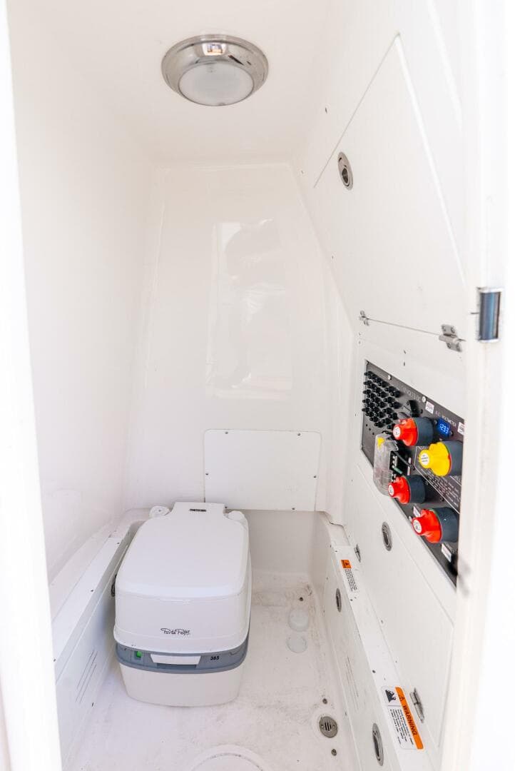 2024 Caymas 281 Hb — photo 32