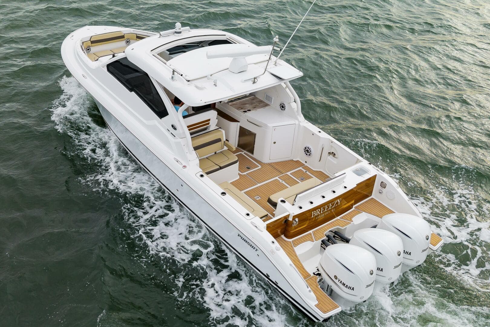 2020 Pursuit DC 365 Dual Console — photo 52