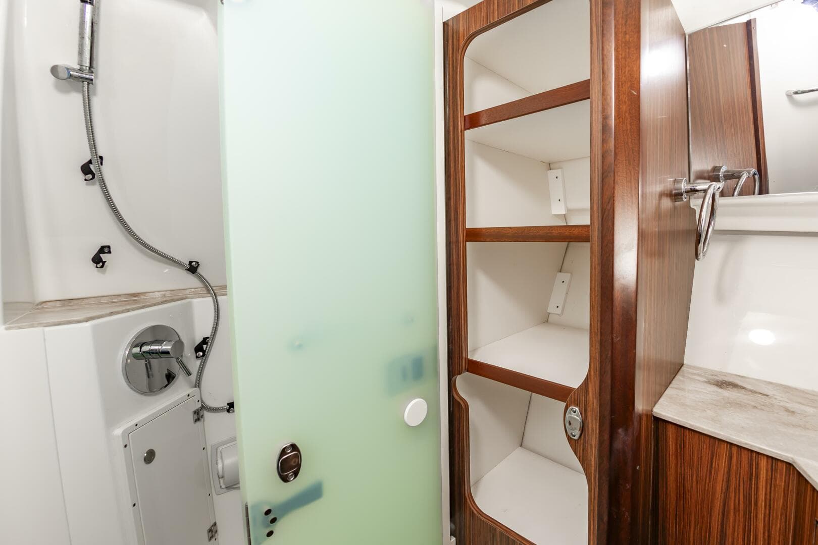 2020 Pursuit DC 365 Dual Console — photo 45