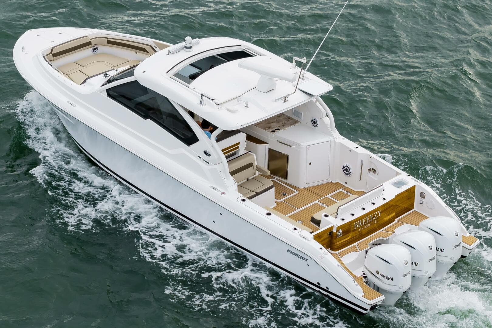 2020 Pursuit DC 365 Dual Console — photo 4