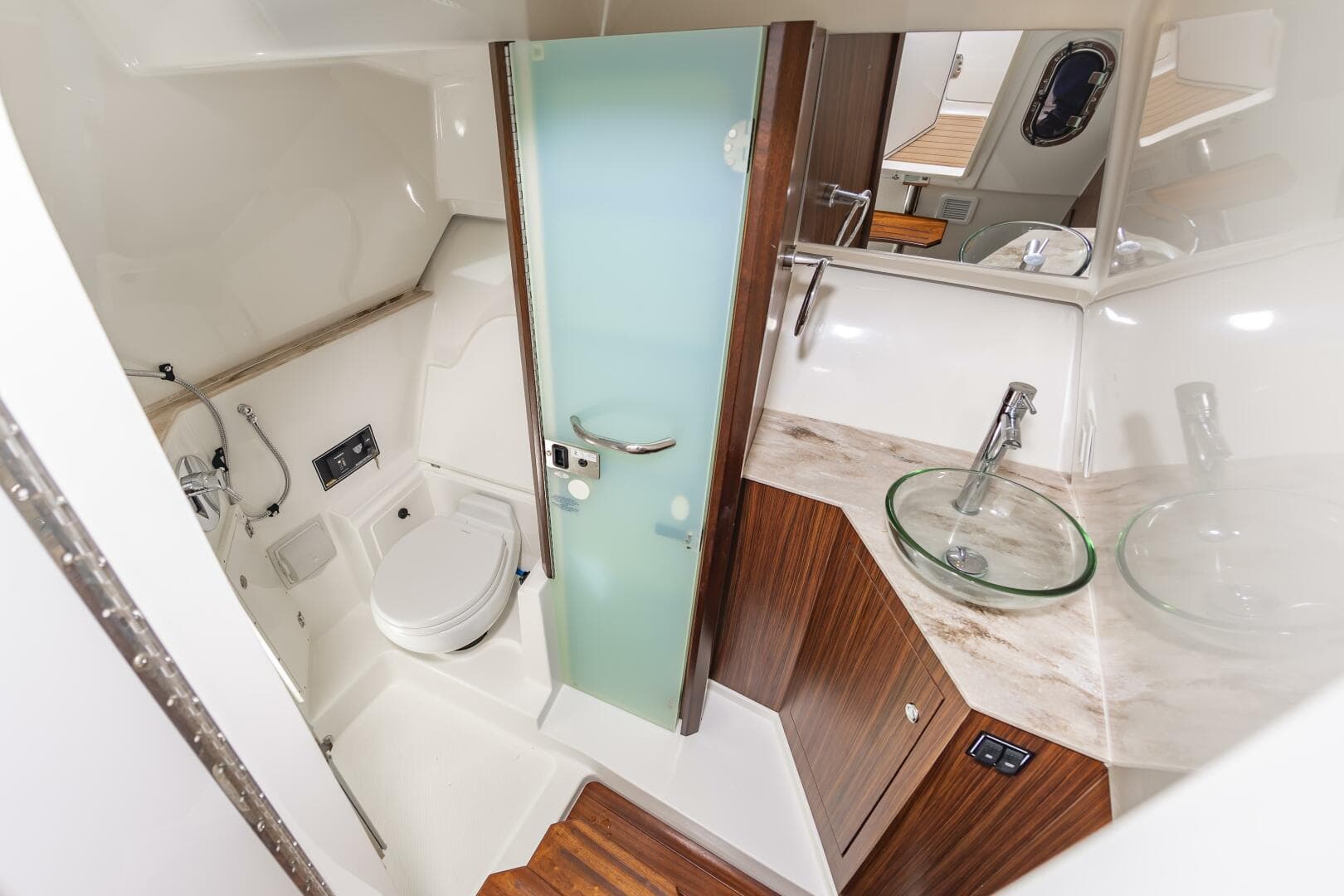 2020 Pursuit DC 365 Dual Console — photo 43