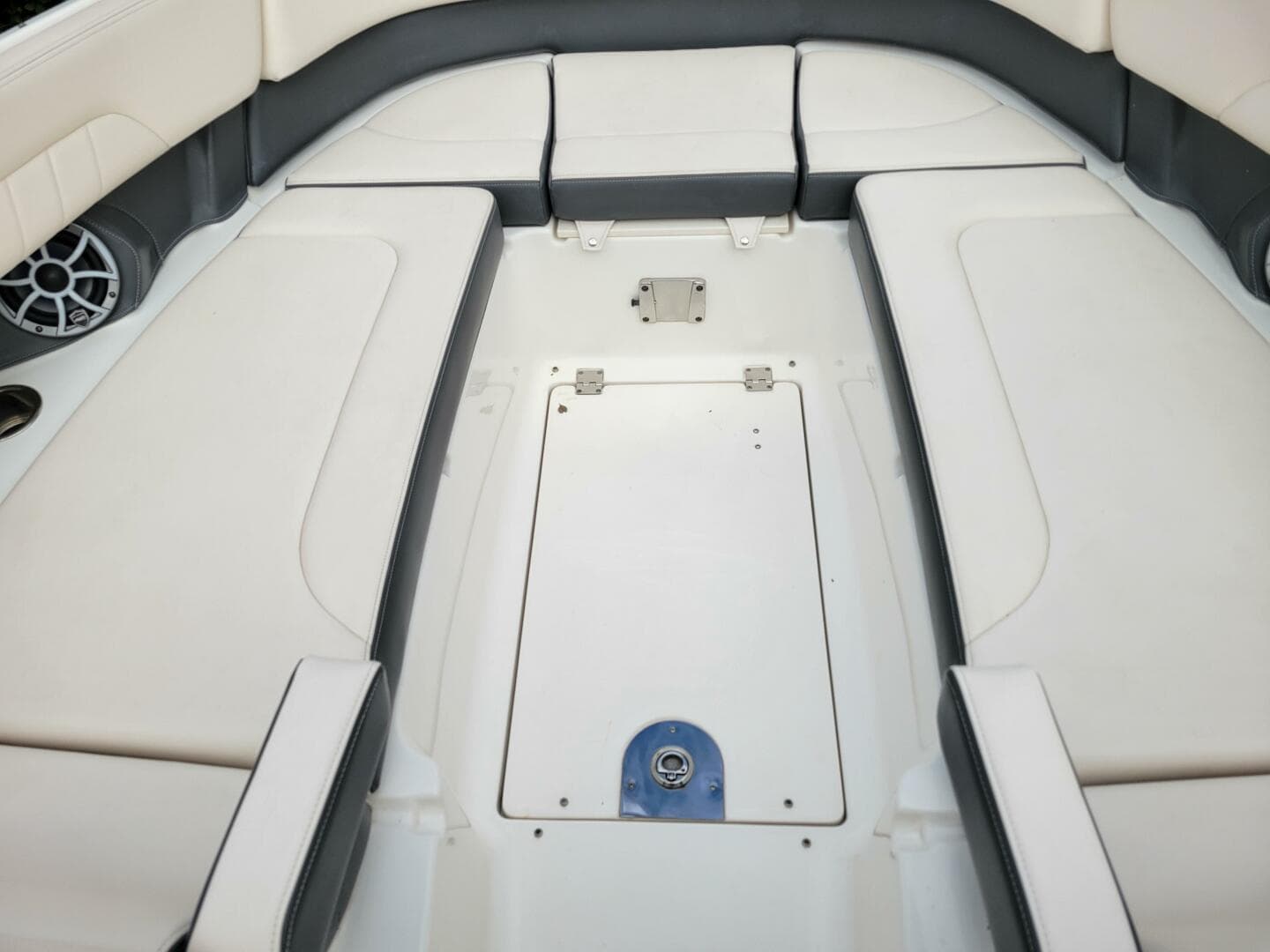 2017 Chaparral 307 Ssx — photo 28