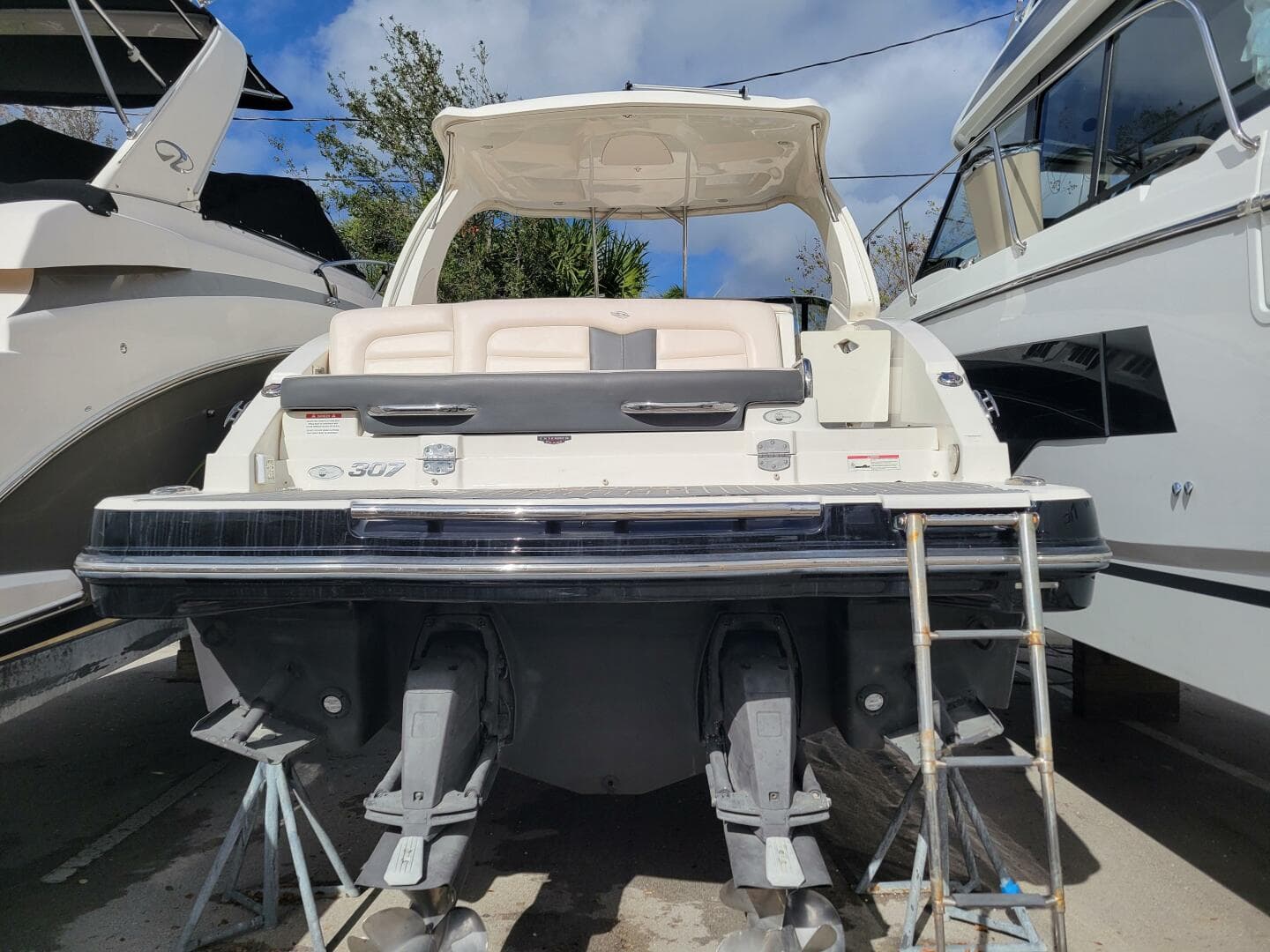 2017 Chaparral 307 Ssx — photo 8