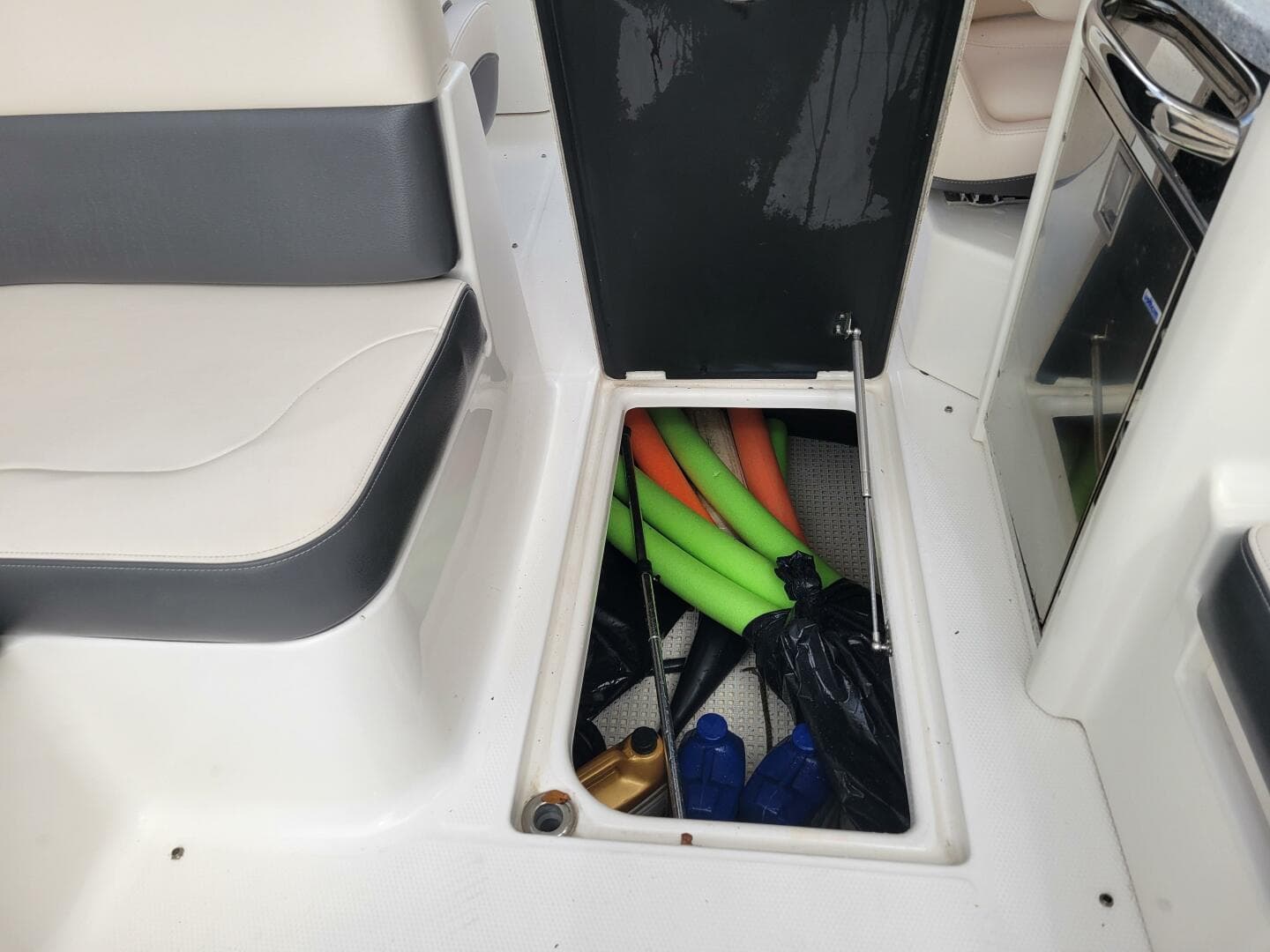 2017 Chaparral 307 Ssx — photo 20