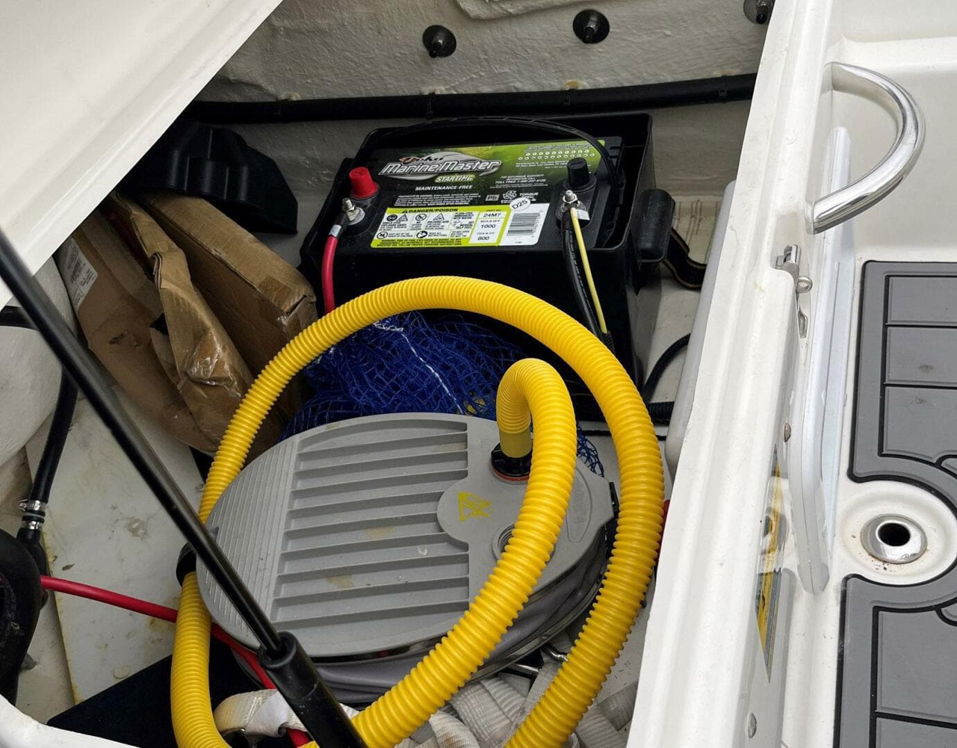 2024 Zodiac Yachtline 360 — photo 16