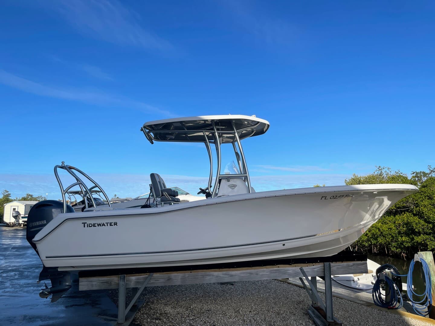 2017 Tidewater 220 LXF