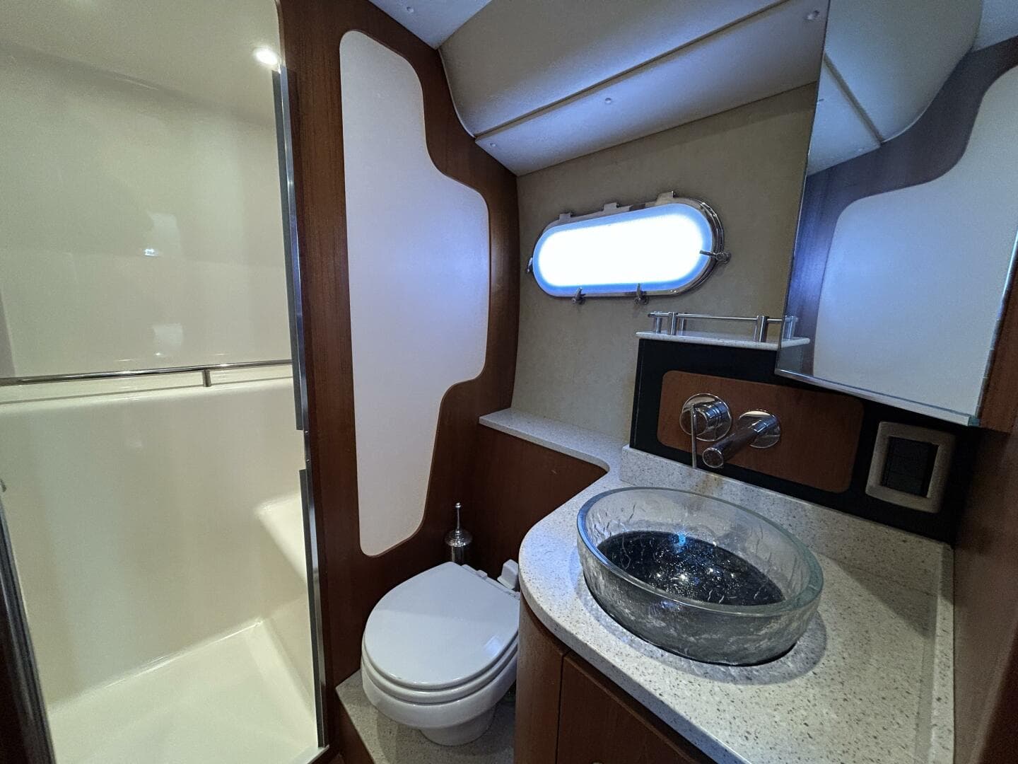 2008 Tiara Yachts 3900 Sovran — photo 21