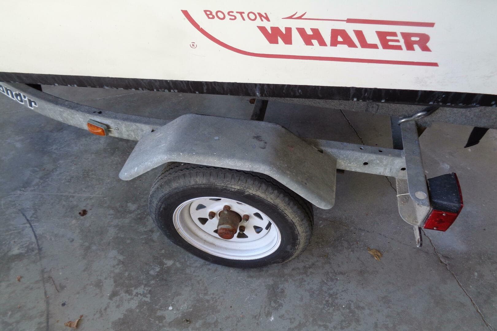 1987 Boston Whaler 13 Sport — photo 12