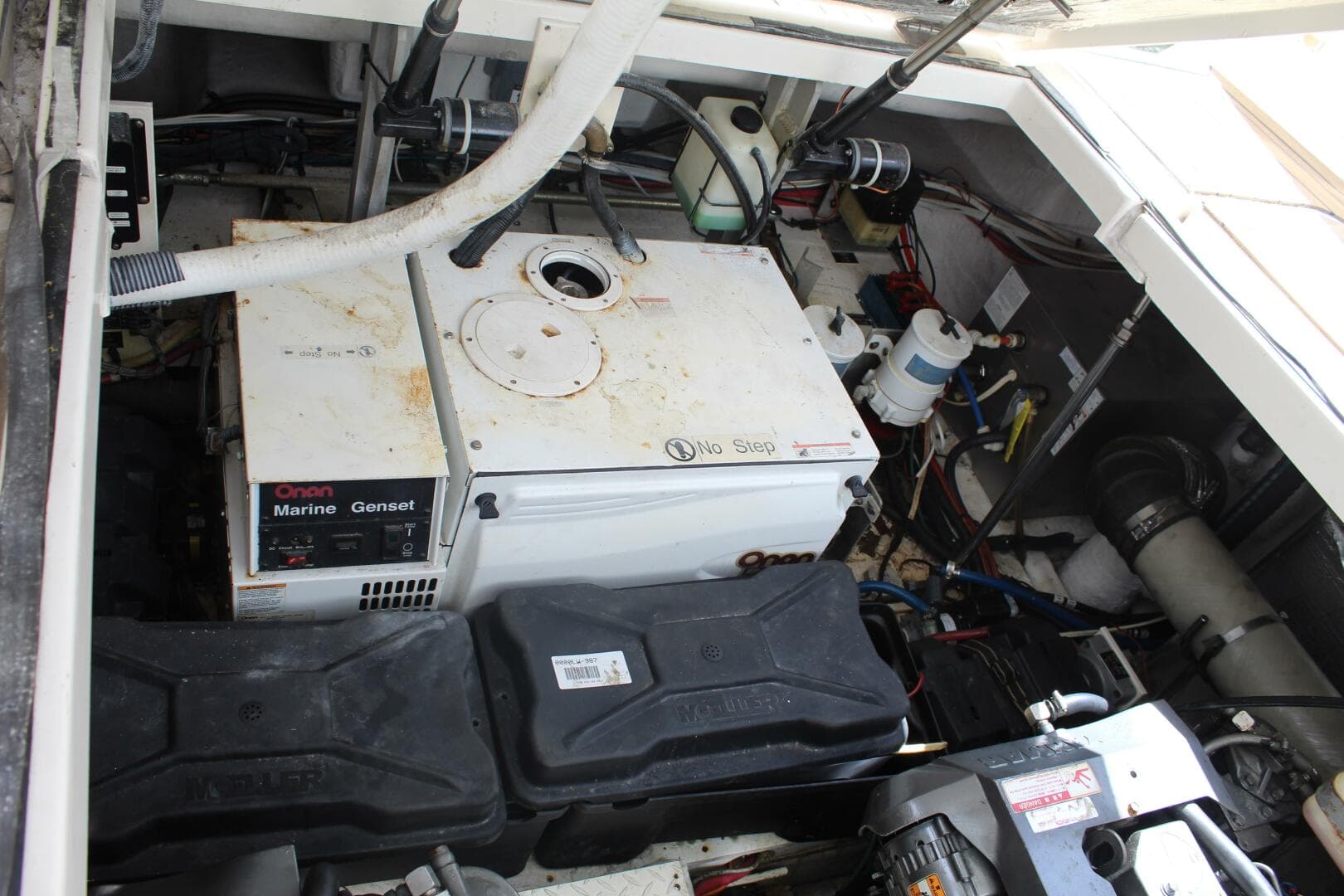 2007 Cruisers Yachts 420 Express — photo 39