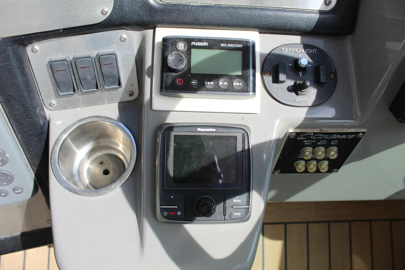 2007 Cruisers Yachts 420 Express — photo 10