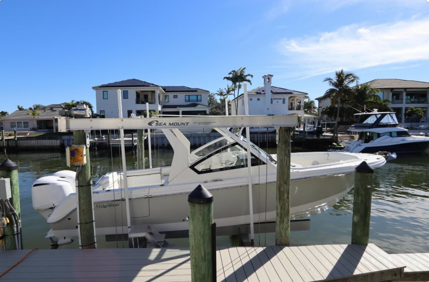 2021 Edgewater 262 CX Crossover