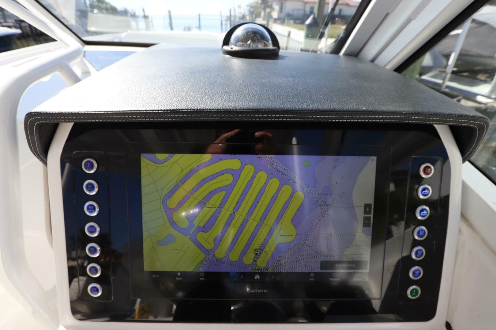 2021 Edgewater 262 CX Crossover — photo 23